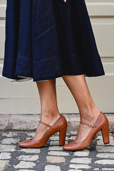 Isabella | Classic Vintage Buckle Heels