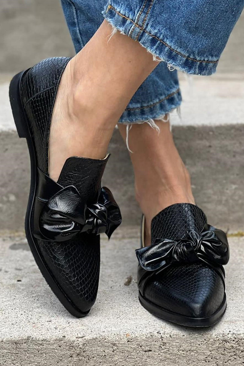 Marion | Textured Glossy Bow Loafers