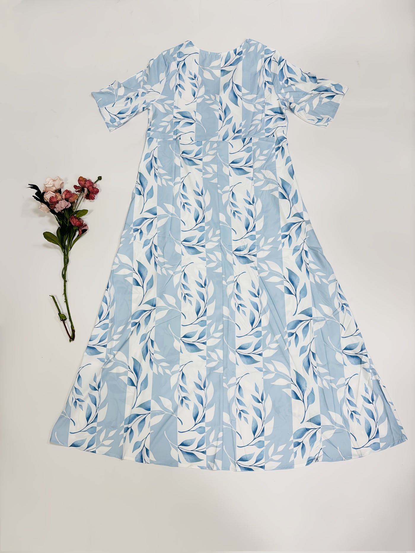 Chloe | Blue Leaf V-Neck Maxi