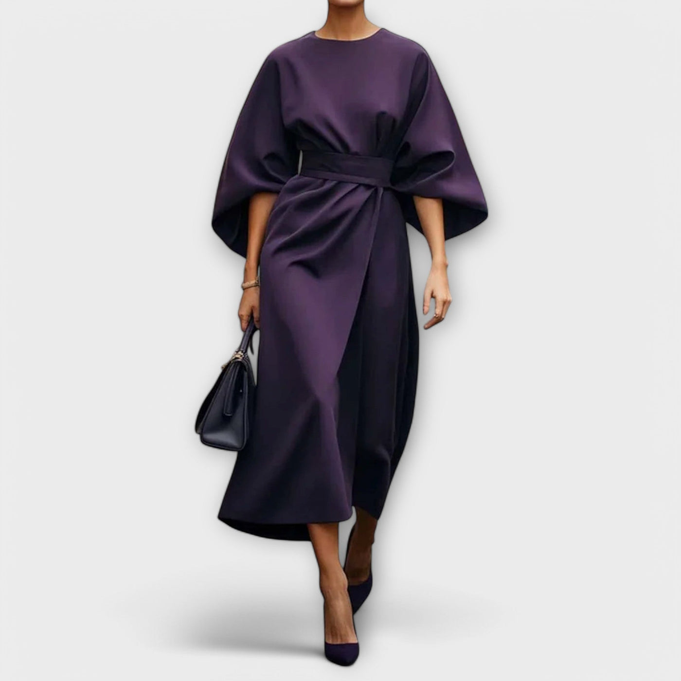 Sonia | Chic Sleeved Shift Dress