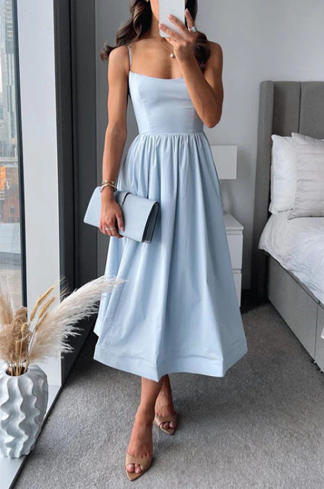 Ellie | Stylish Laced Midi Dress