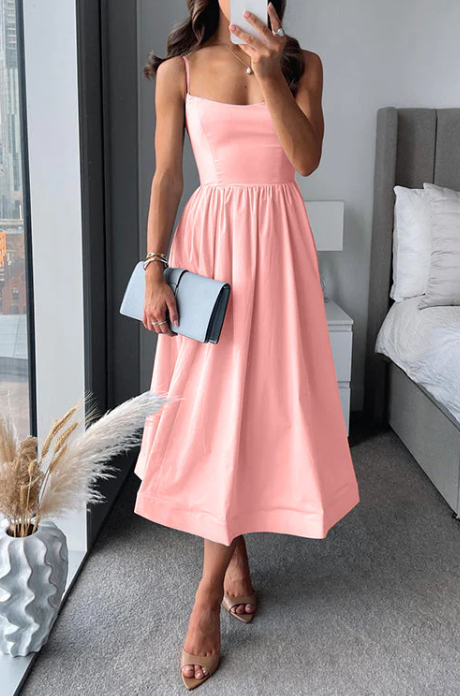 Ellie | Stylish Laced Midi Dress