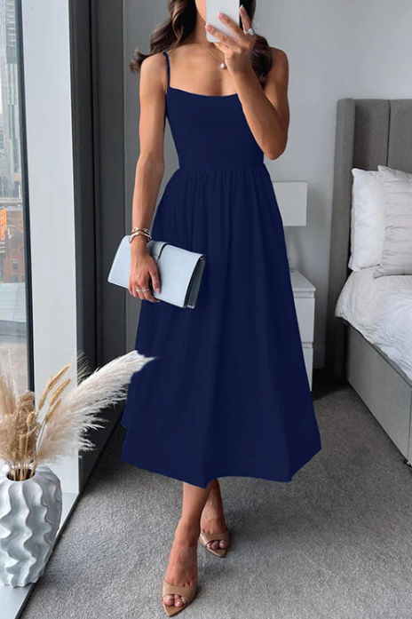 Ellie | Stylish Laced Midi Dress