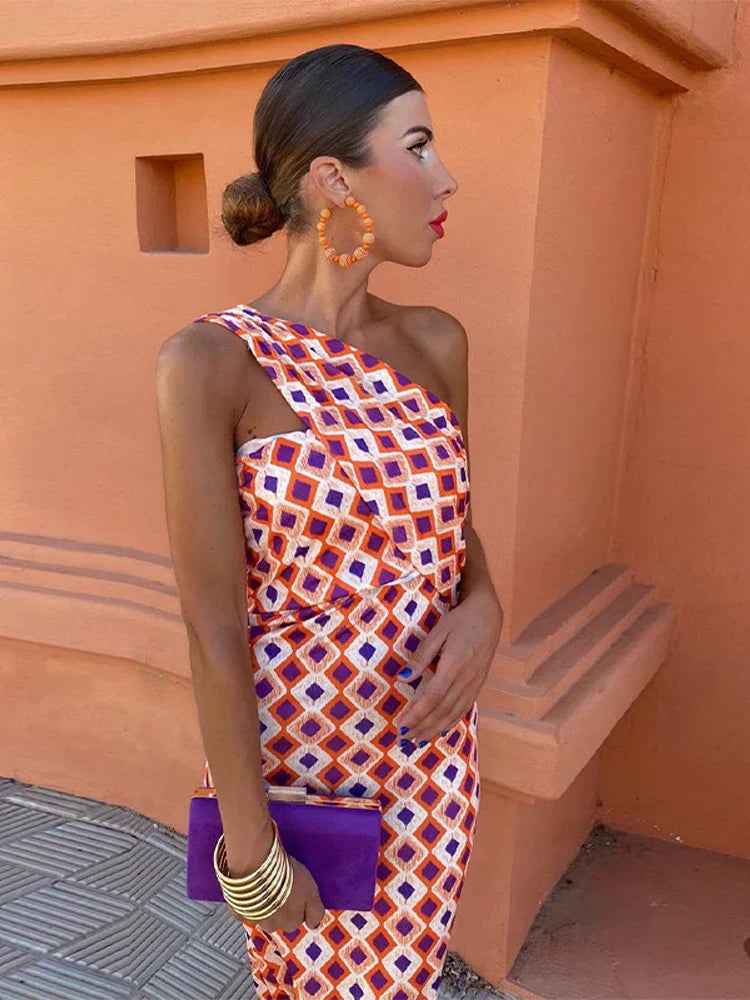 Amber | Geometric One-Shoulder Fitted Dress
