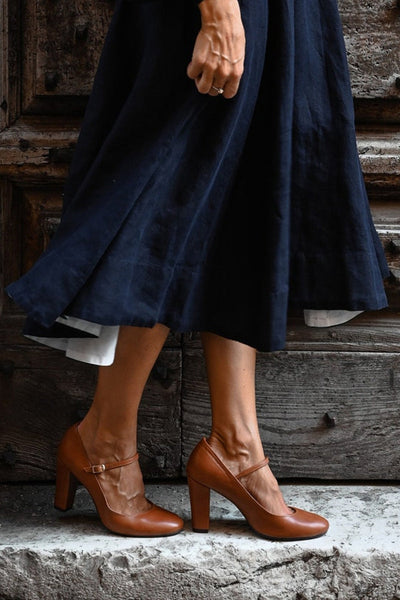 Isabella | Classic Vintage Buckle Heels