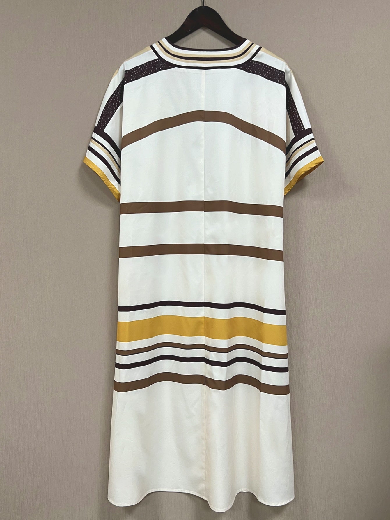 Kennedy | Relaxed V-Neck Print Dress
