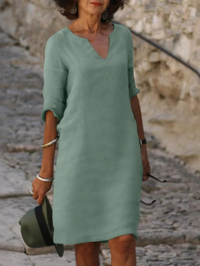 Diana | Elegant Black V-Neck Shift Dress