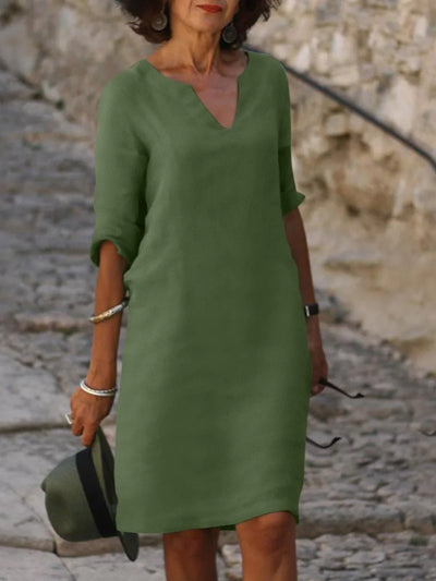 Diana | Elegant Black V-Neck Shift Dress