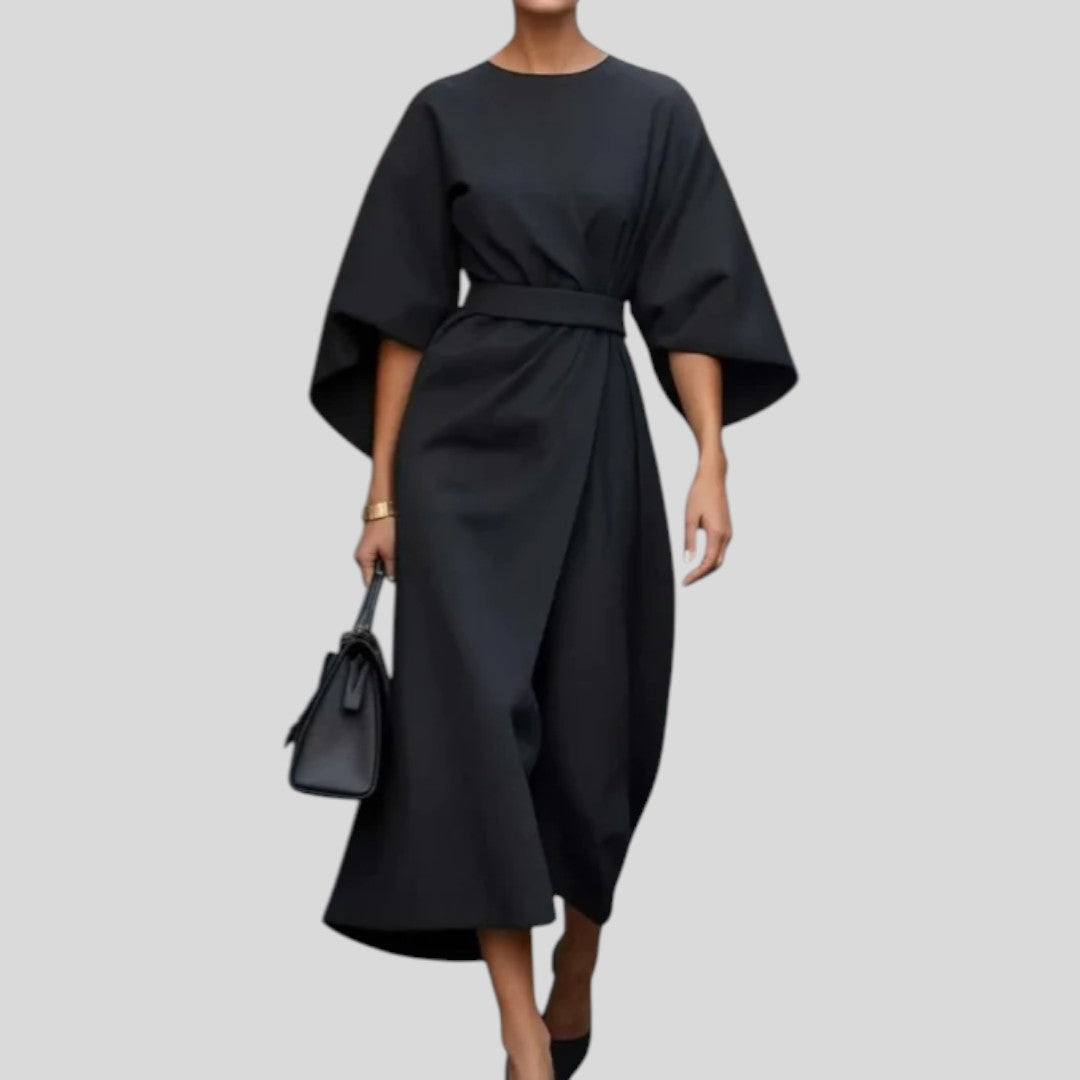 Lara | Timeless Beauty with Delicate Detail