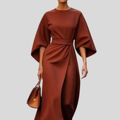Lara | Timeless Beauty with Delicate Detail