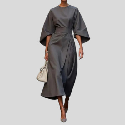 Lara | Timeless Beauty with Delicate Detail