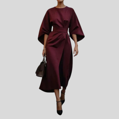 Lara | Timeless Beauty with Delicate Detail